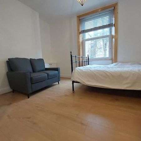 Newly Refurbished Studio Лондон Экстерьер фото